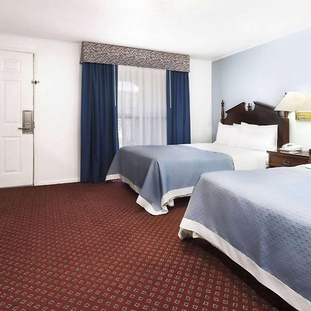 Travelodge By Wyndham Las Vegas Nm Exterior foto