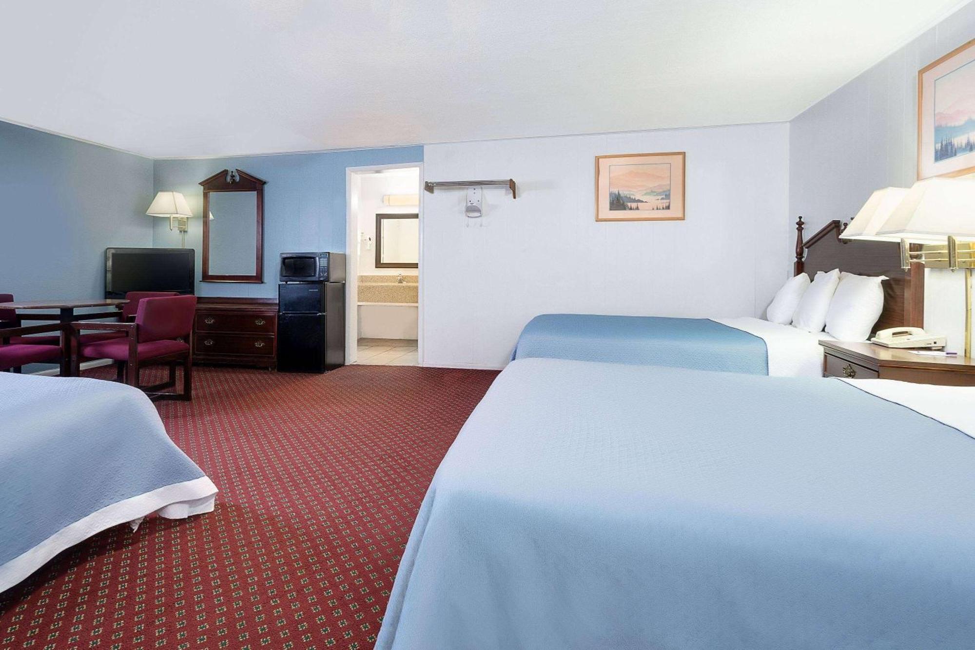 Travelodge By Wyndham Las Vegas Nm Exterior foto